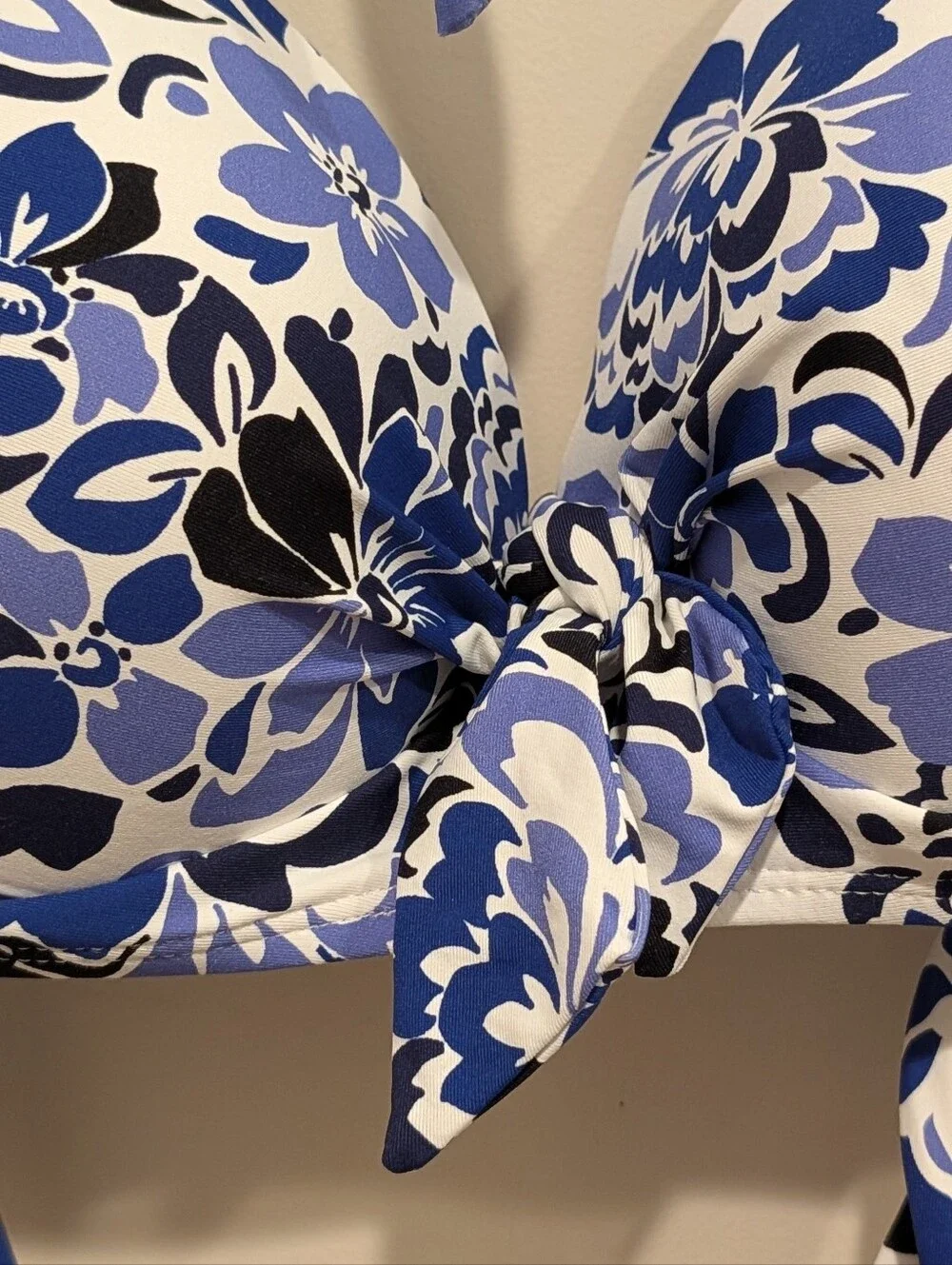 Liz Claiborne Blue & White Floral Tie-Front Halter Bikini Top Size 12